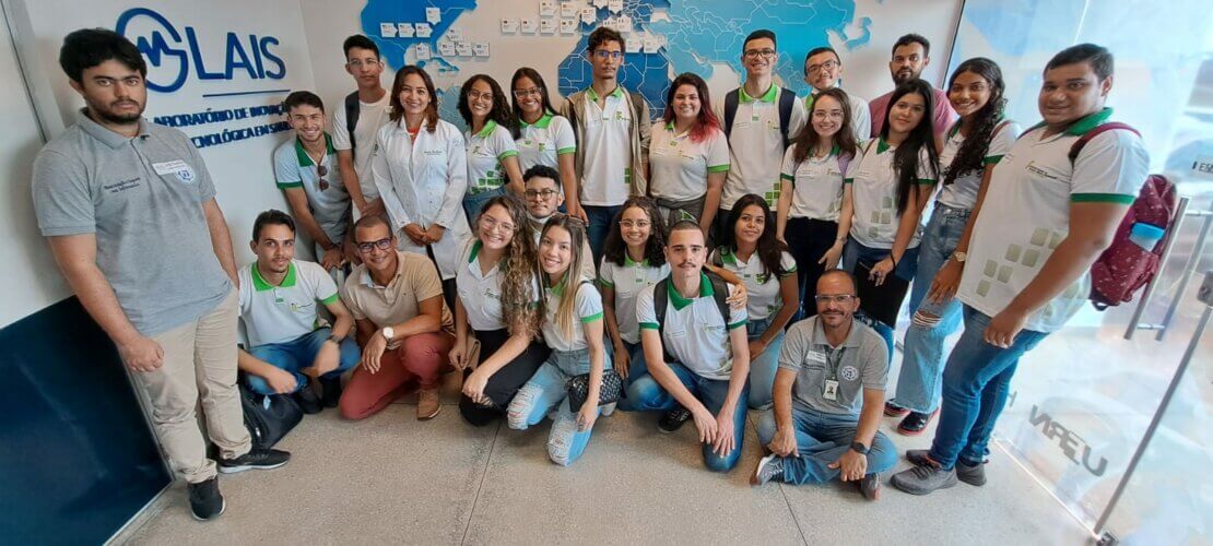 Compromisso social do LAIS/UFRN inspira jovens estudantes do IFRN