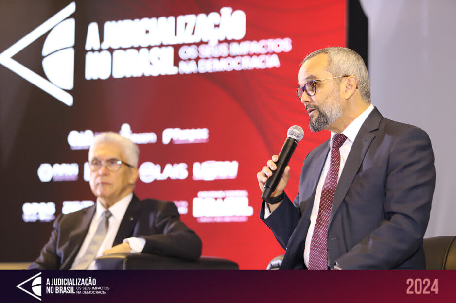 Reflexões sobre direito à saúde e democracia inauguram Seminário de Judicialização no Brasil